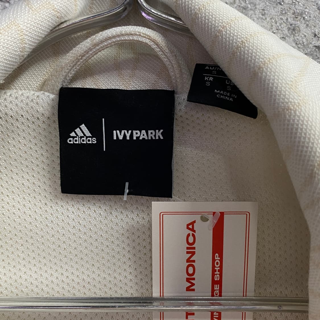 아디다스 아이비파크 패턴 스냅 버튼 트랙 탑 져지 B3102  상품이미지4