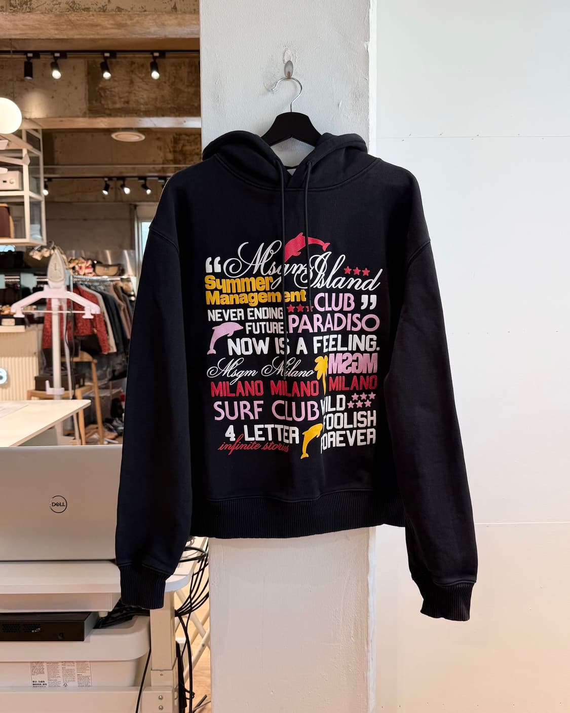 msgm 블랙 그래픽과 로고 프린팅 후디  상품이미지2