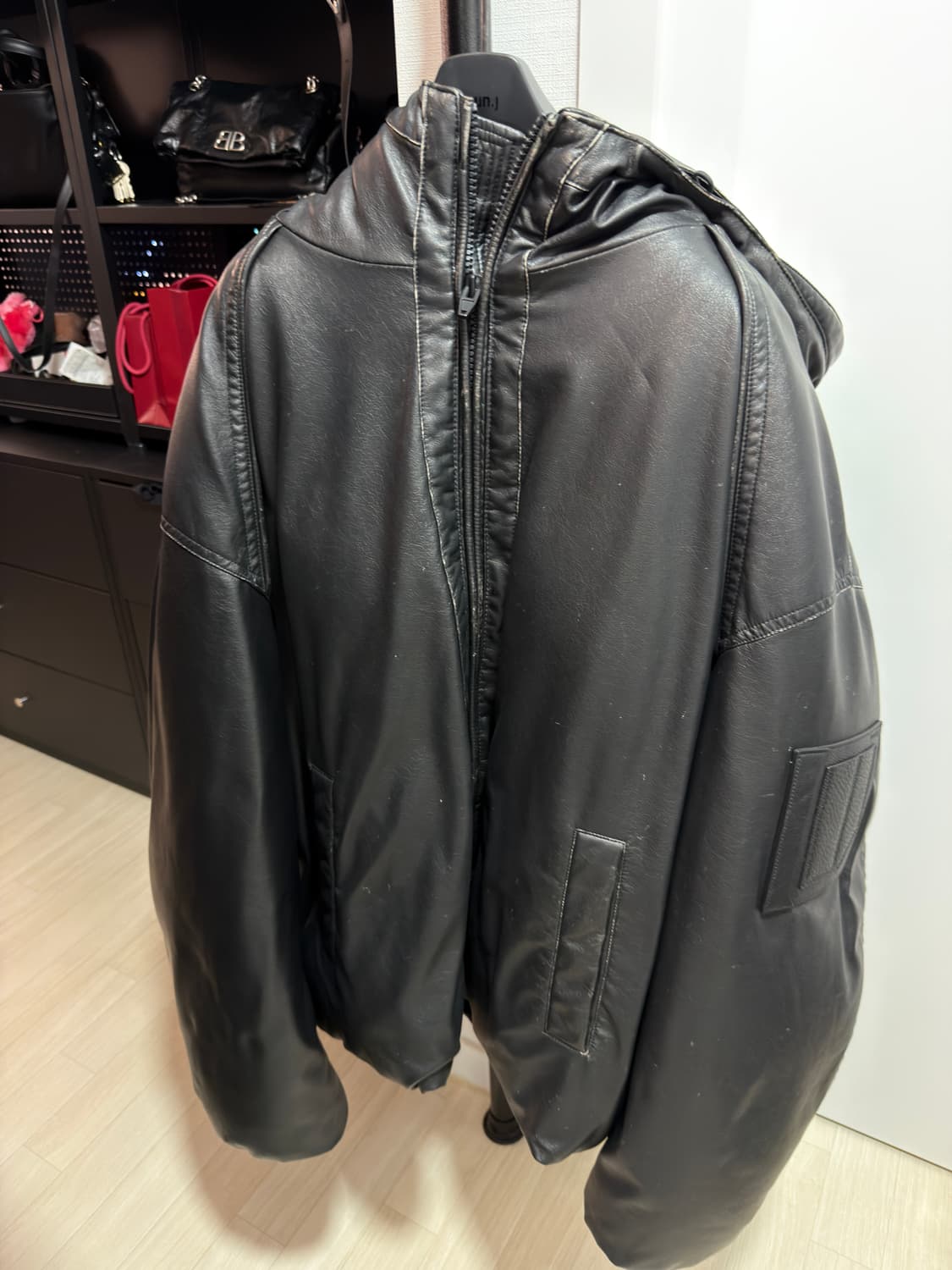 준지 페이크 레더 숏다운 워싱 푸퍼 다운 점퍼 52 jc4y39p285 상품이미지1