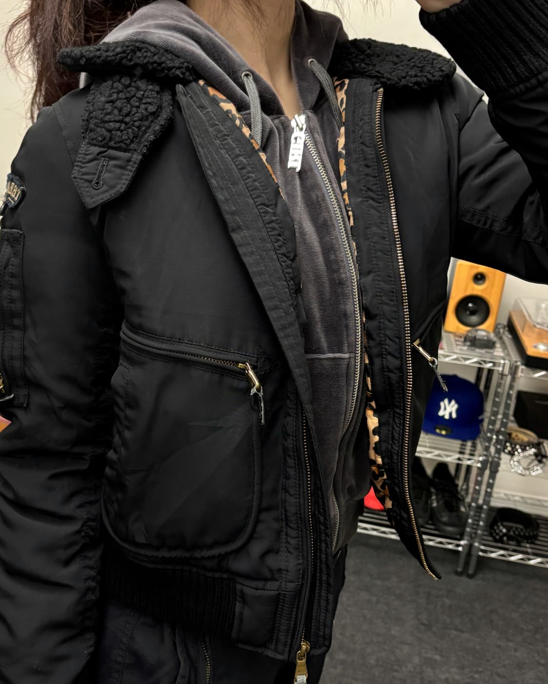 티니위니 퍼 카라 레오파드 항공점퍼 블랙 상품이미지2