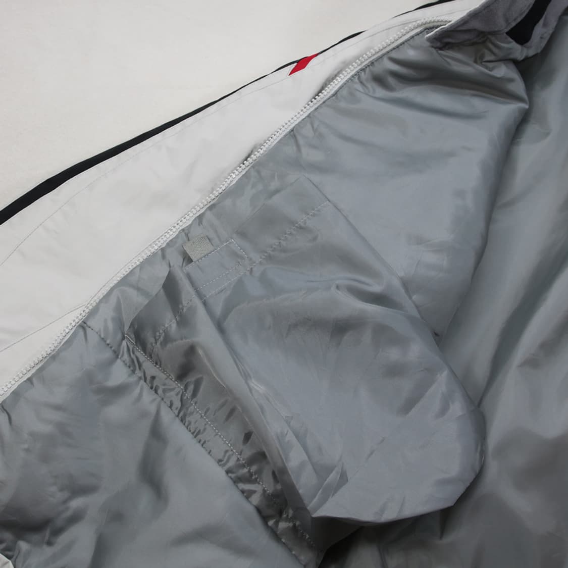 (착용컷) 데상트 스키 자켓 (남성용 M) 상품이미지9