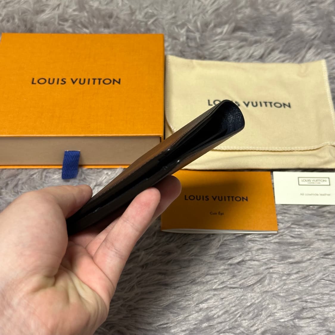 [풀구성] 루이비통 에삐 멀티플 월릿 반지갑 네이비 상품이미지7