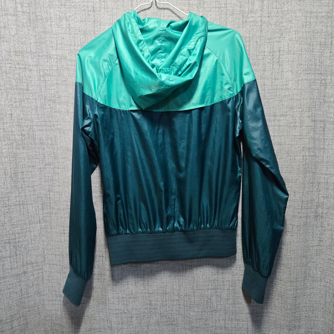 나이키 여성 윈드러너 바람막이  상품이미지2