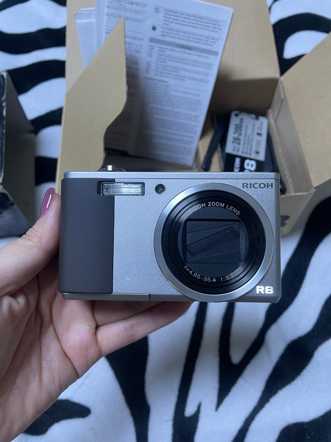 리코 r8 풀박스 ricoh r8 장원영디카 상품이미지1