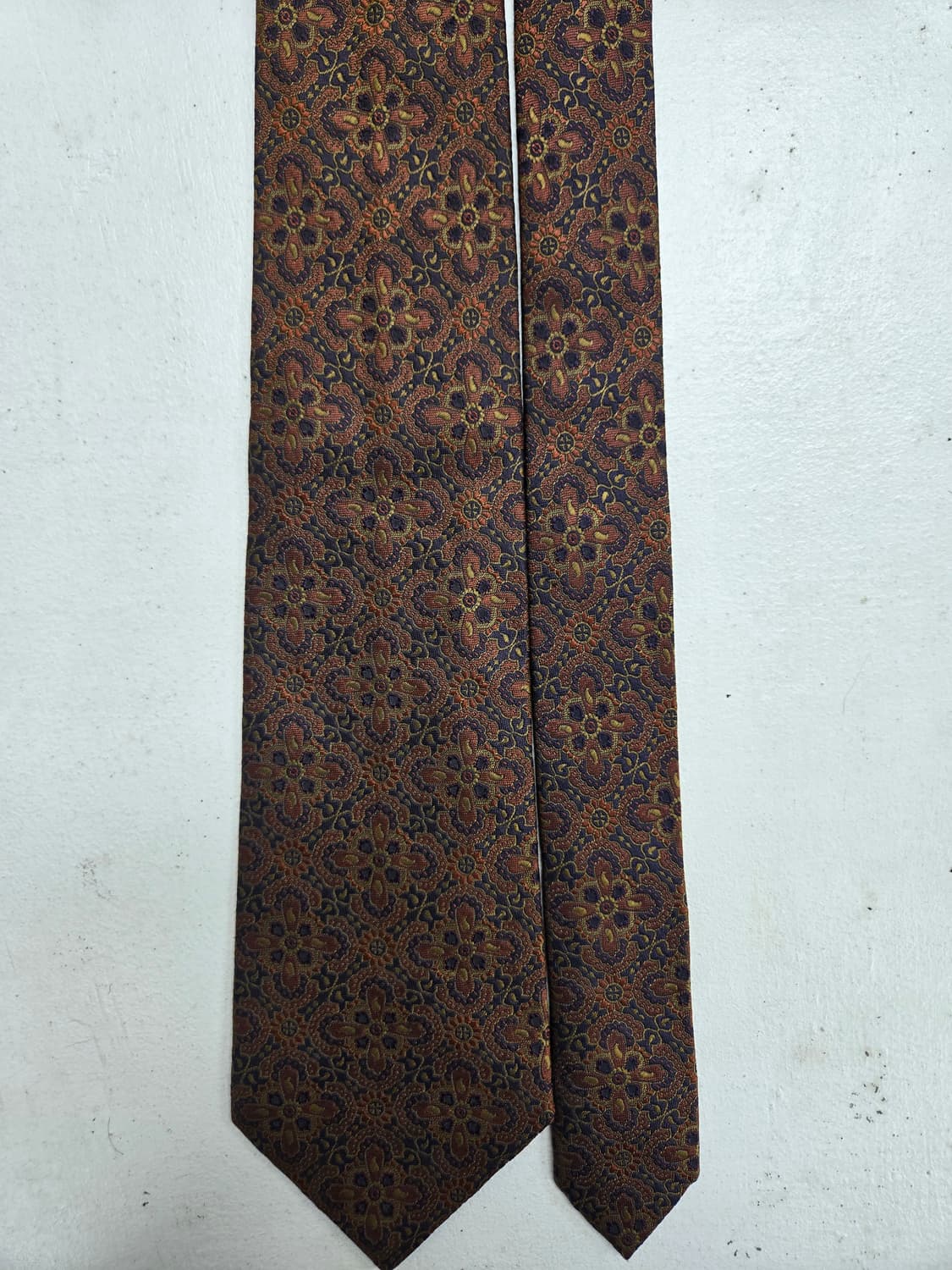 샤넬 빈티지 패턴 실크넥타이 상품이미지1