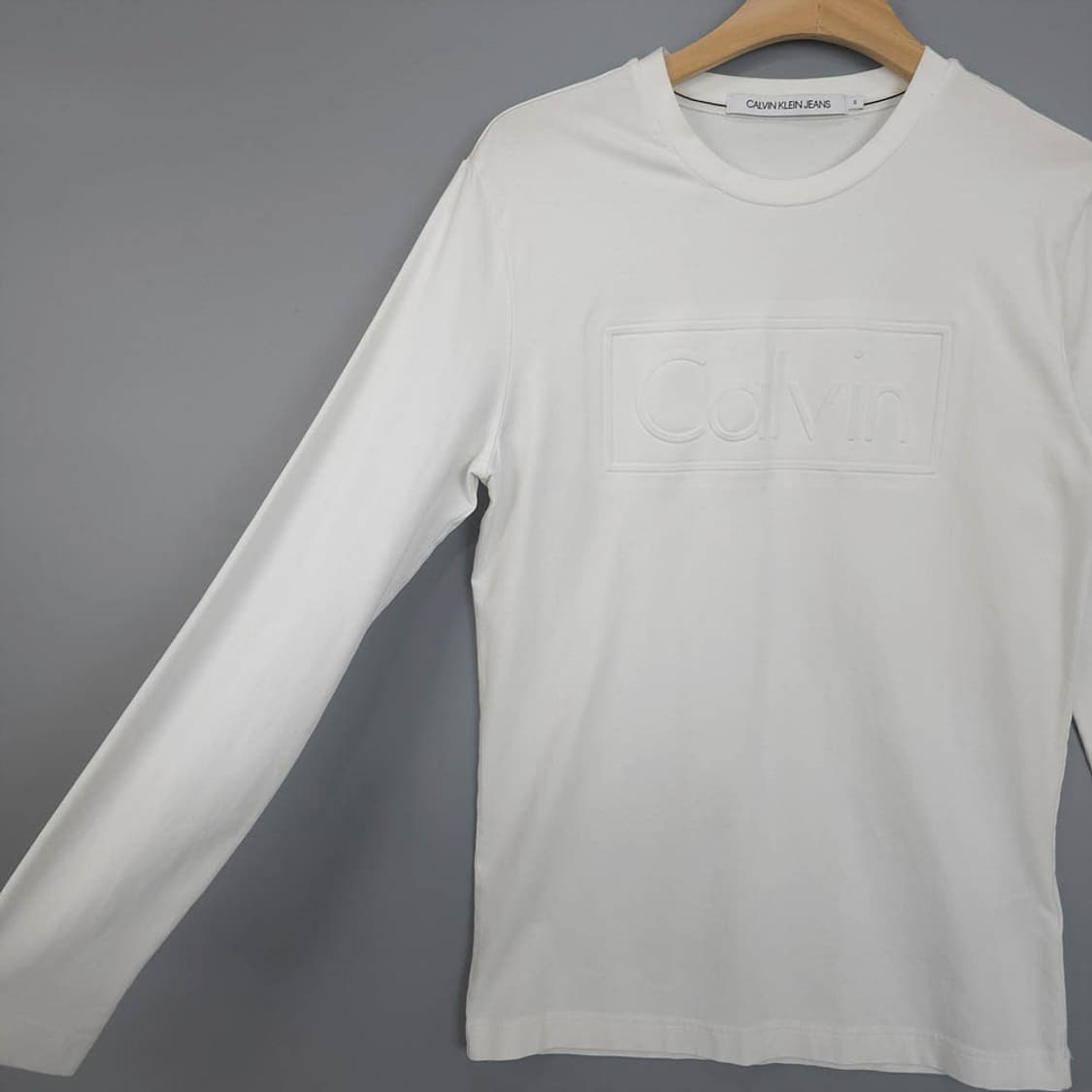 캘빈클라인진 Calvin Klein Jeans 엠보 맨투맨 S 상품이미지3