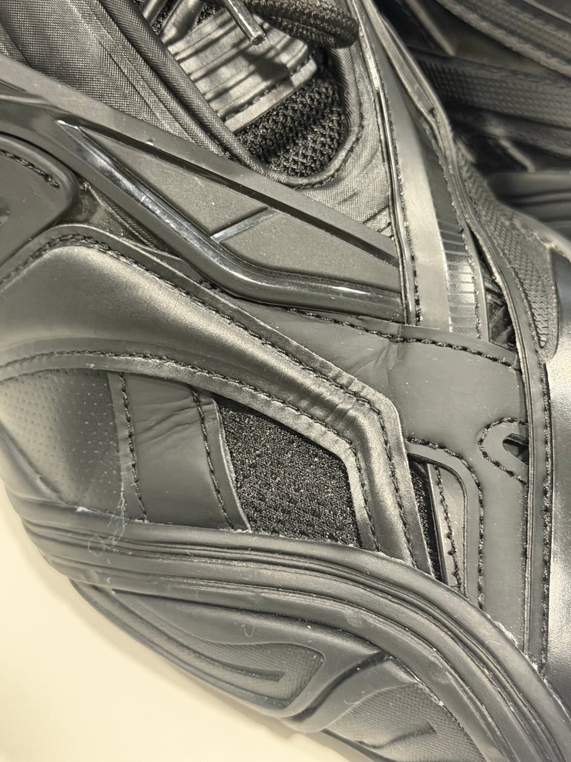 발렌시아가 타이렉스 블랙 42사이즈 상품이미지6