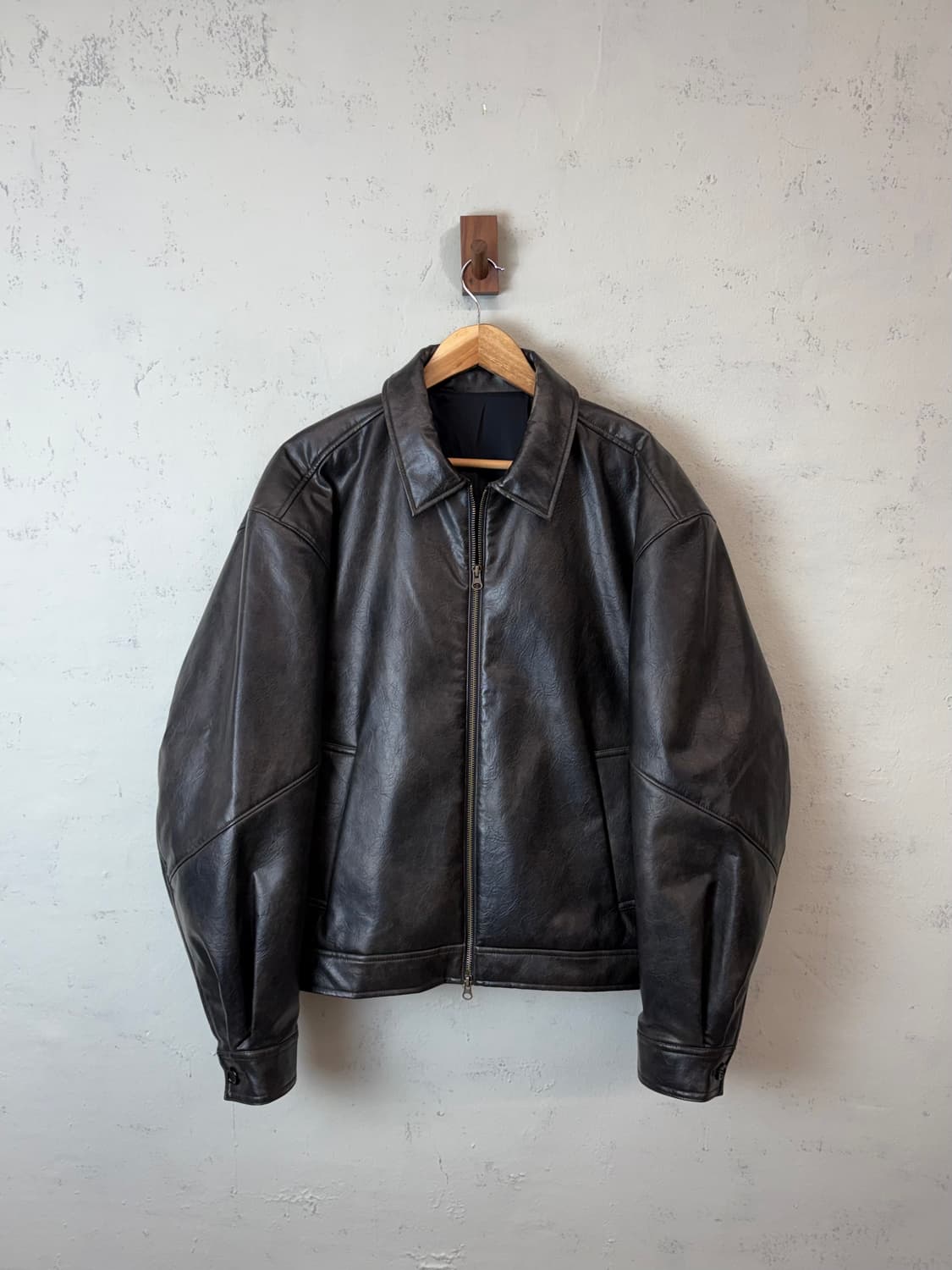 아모멘토st 비건레더 블루종 자켓 상품이미지1