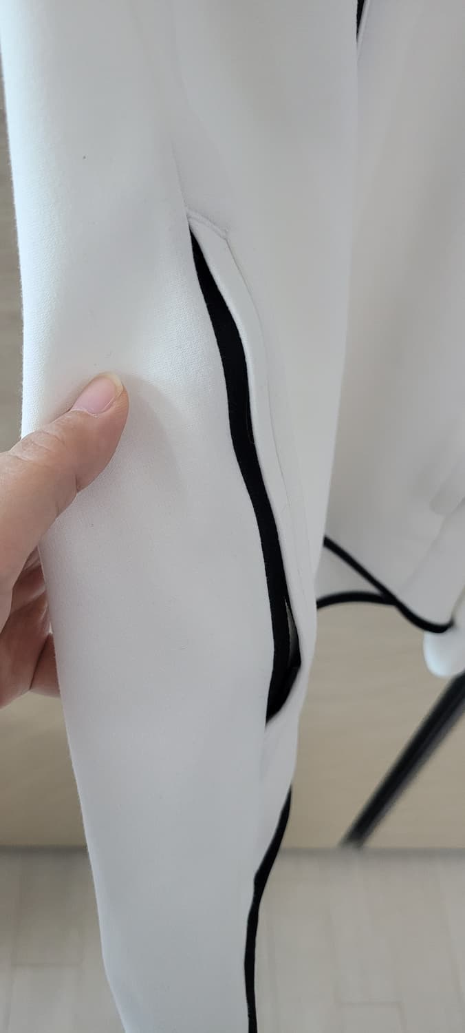 👔남성100사이즈👔유니클로 DRY 화이트 후드집업 상품이미지4