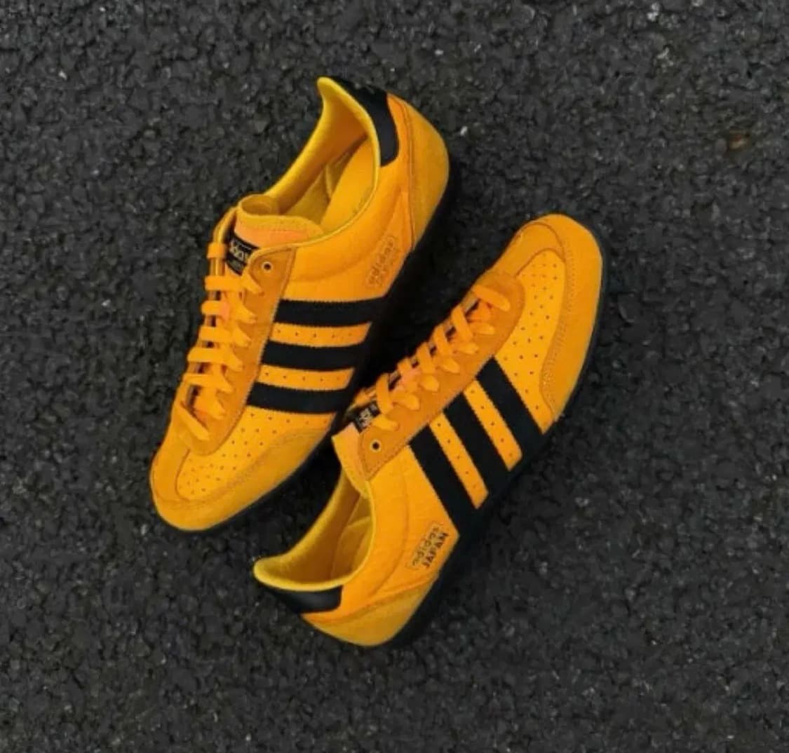 (강민경 착용)아디다스 오리지널 재팬  옐로우 블랙 230 상품이미지1
