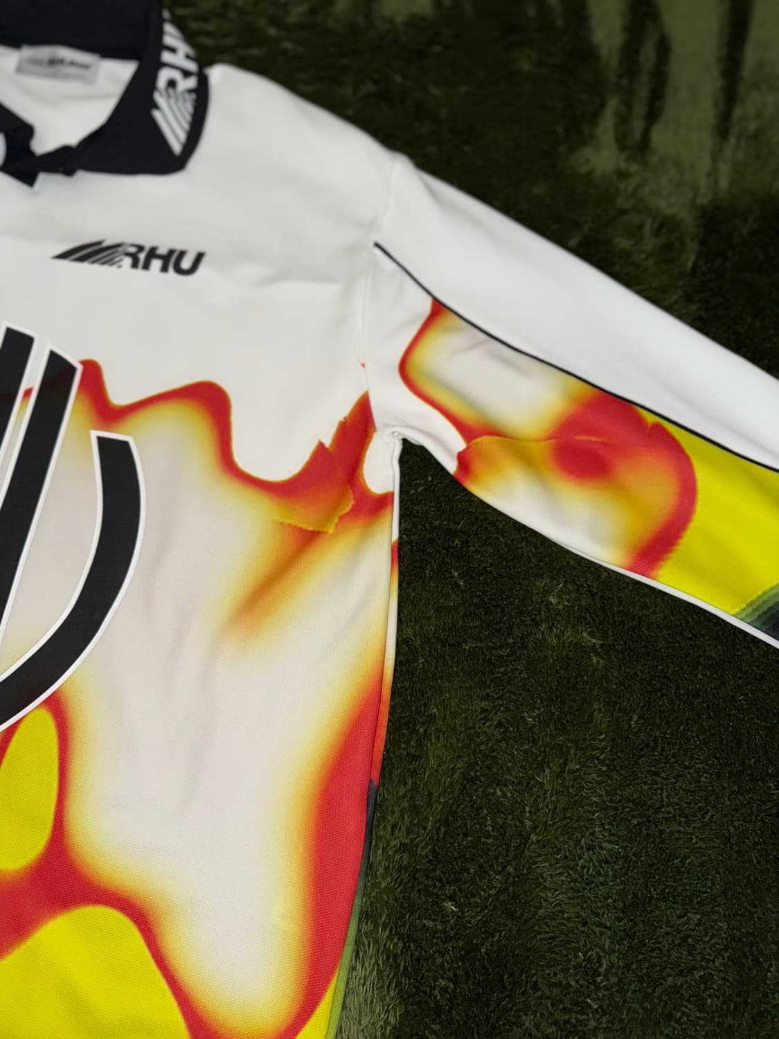 [L-XL] 자라 X 루드 루이지 콜라보 저지 롱슬리브 플레임 화이트 상품이미지5