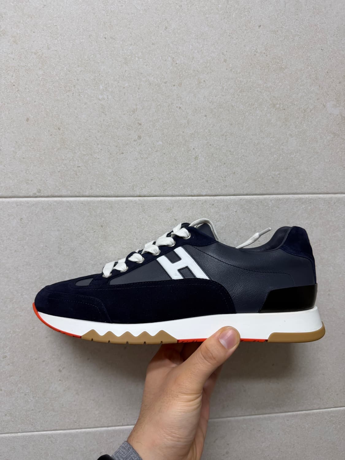 [42] 에르메스 트레일 스니커즈 상품이미지3