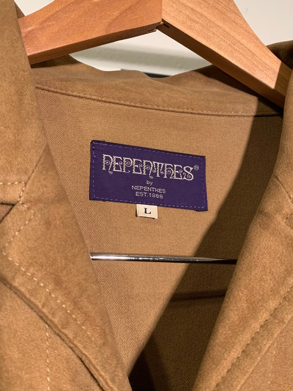 네펜데스 베이지 커버올 자켓 상품이미지3