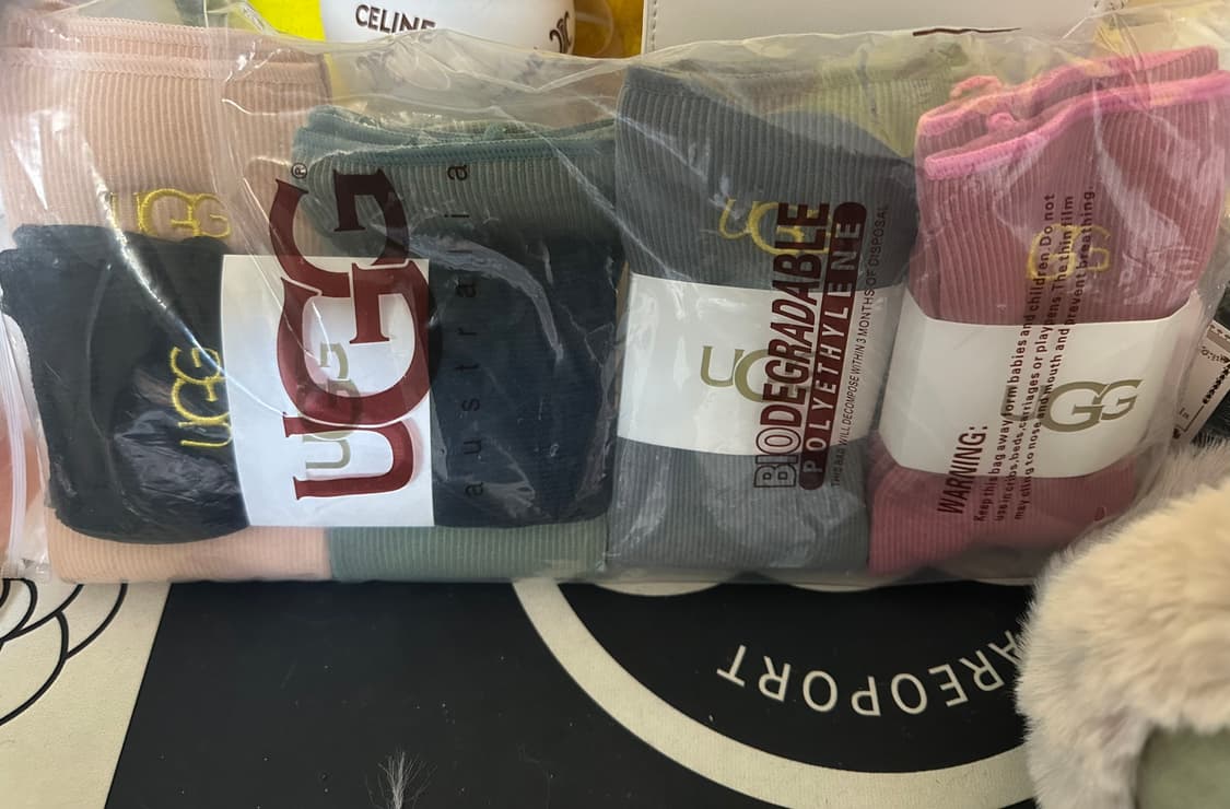 UGG 어그  양말& 귀마개& 장갑세트 상품이미지1