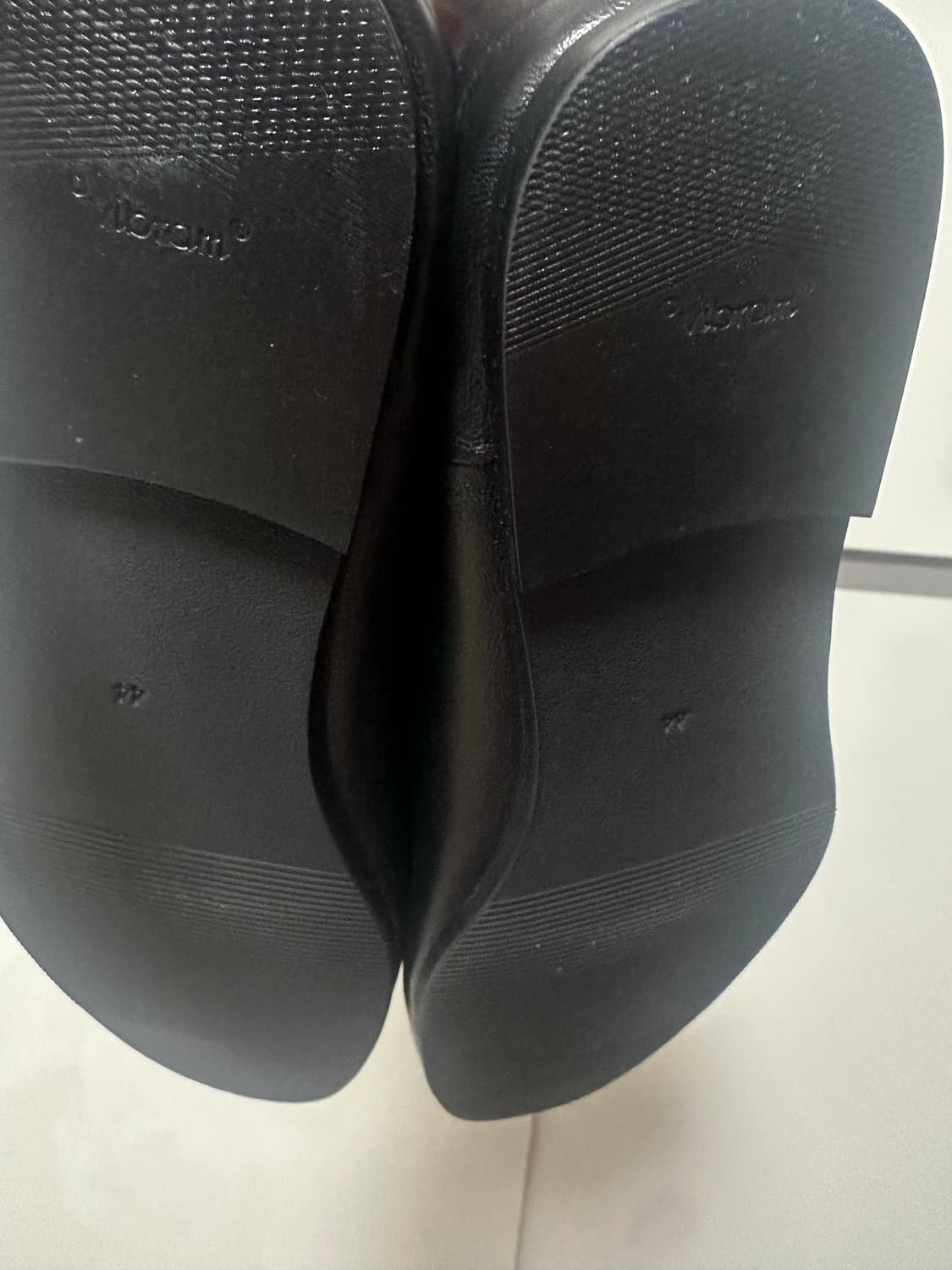 히어로즈 오브 히스토리 레이스업 슈즈 44사이즈 판매팝니다 상품이미지3