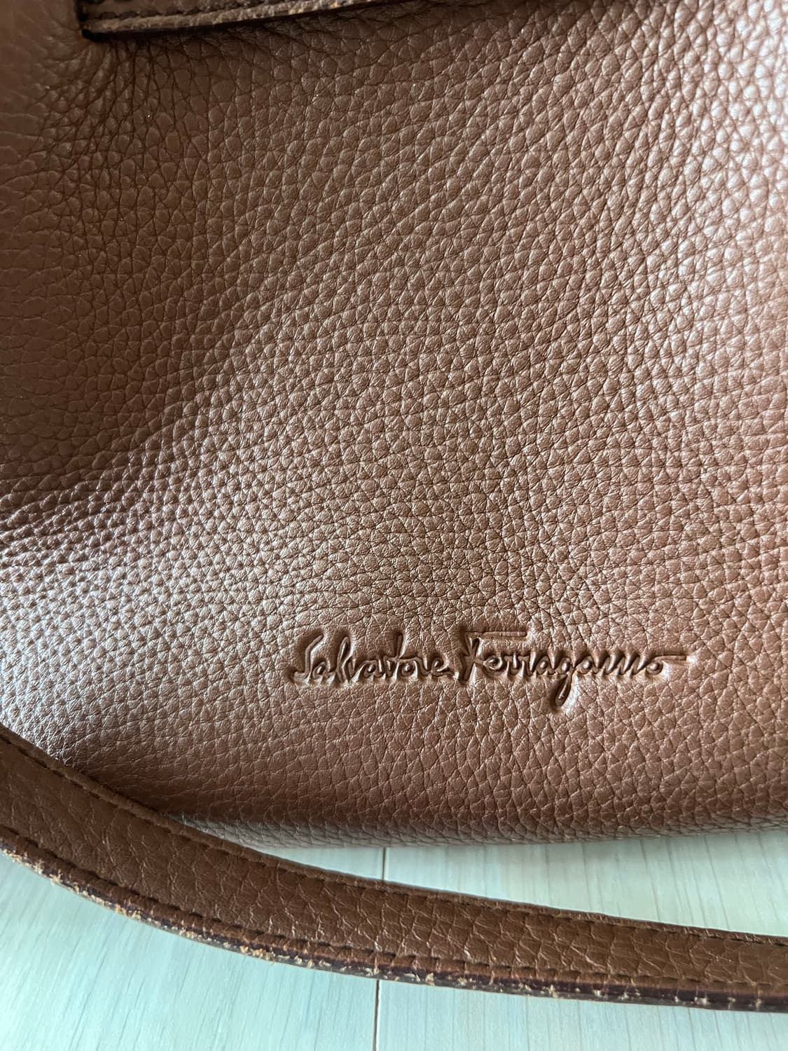 살바토레 페라가모 상품이미지2