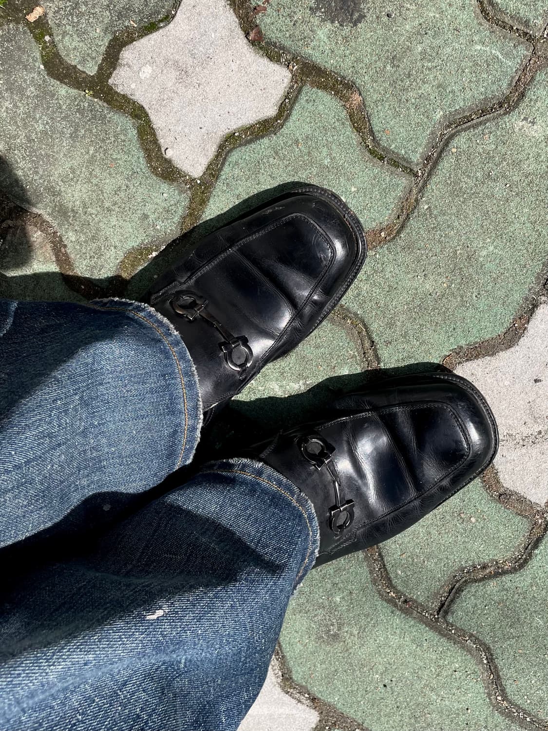 페라가모 간치니 블랙 스퀘어 로퍼 상품이미지2