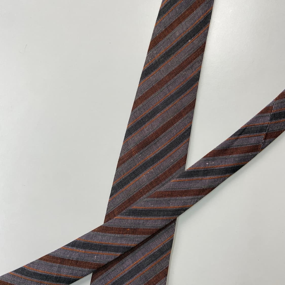 입생로랑(YSL) 심플로고 명품 정품 넥타이 8.6cm 상품이미지4