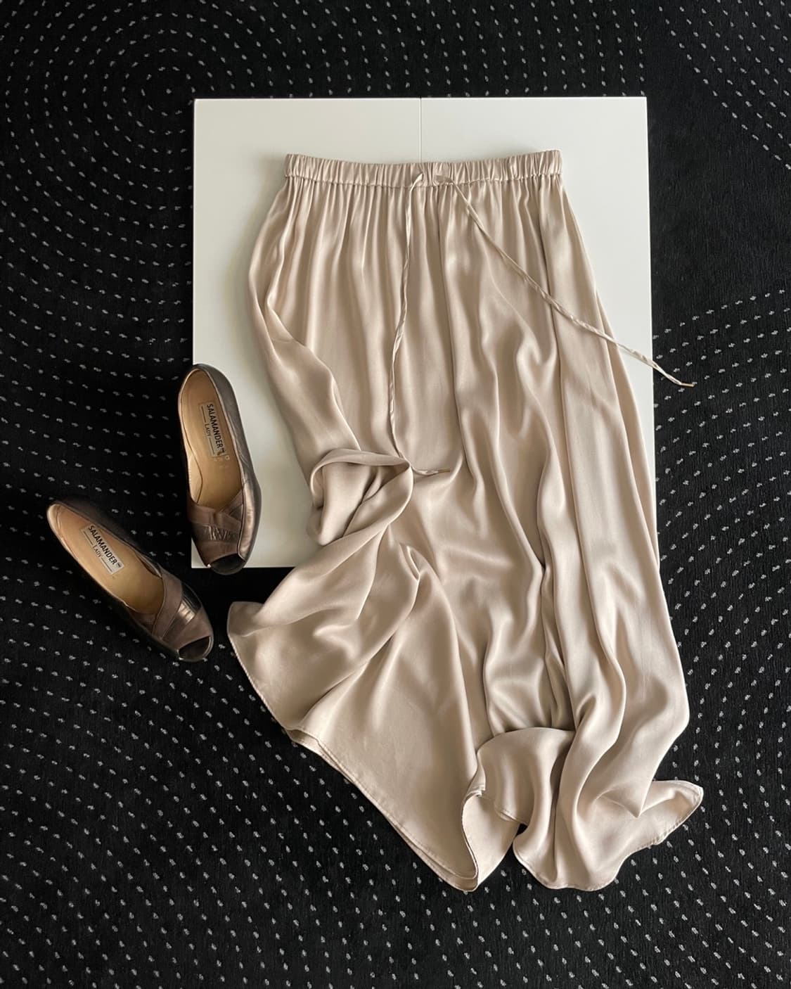 silk long skirt 상품이미지1