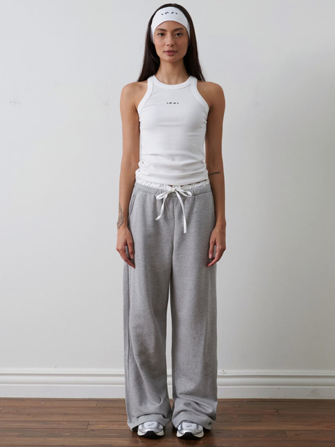 인지액티브 새틴 레이어드 스웻팬츠 그레이 상품이미지1