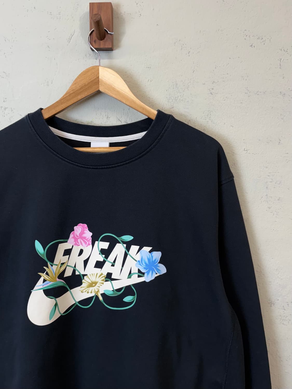 나이키 야니스 크루 맨투맨 상품이미지2