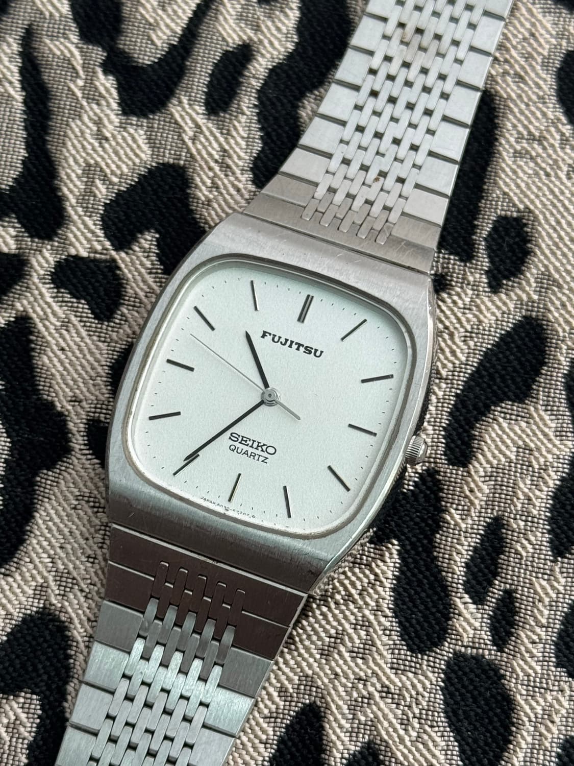 80s 빈티지 세이코 후지쯔 쿼츠  상품이미지2