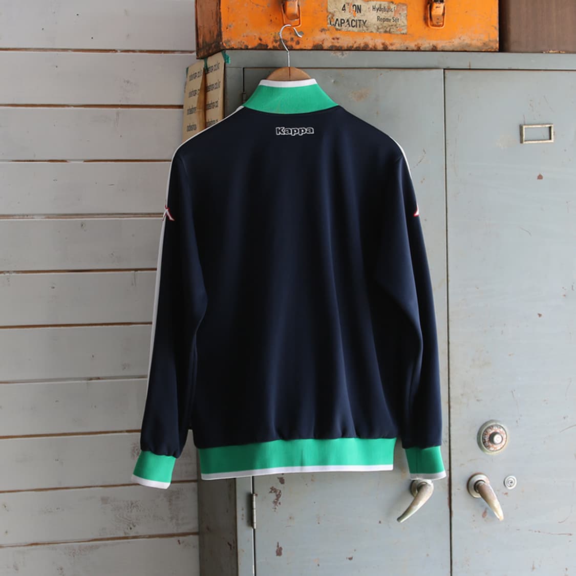 (착용컷) Kappa 이탈리아 트랙 자켓 (남성용 M) 상품이미지3