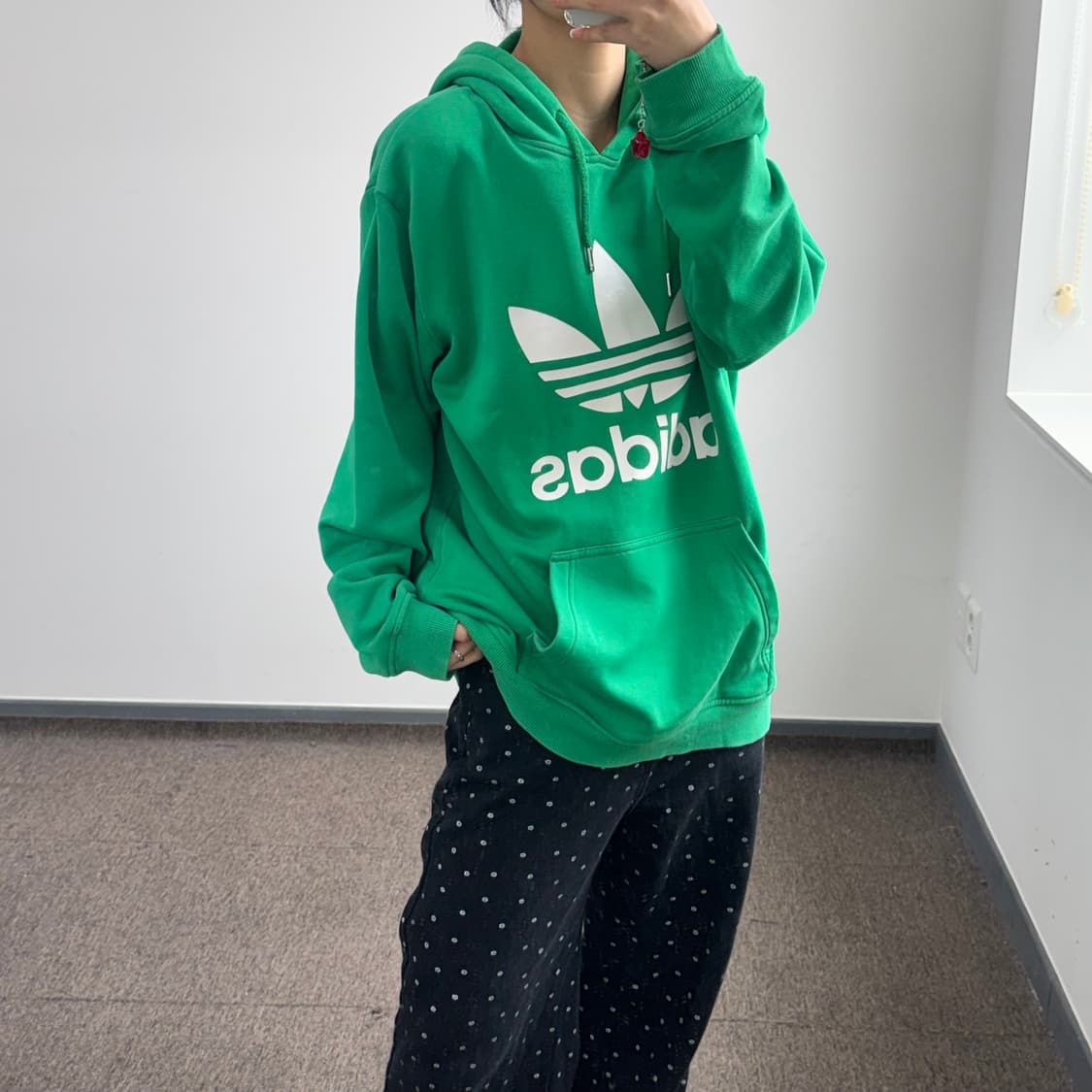 Adidas 아디다스 빅 파이어로고 그린 후드티 상품이미지2