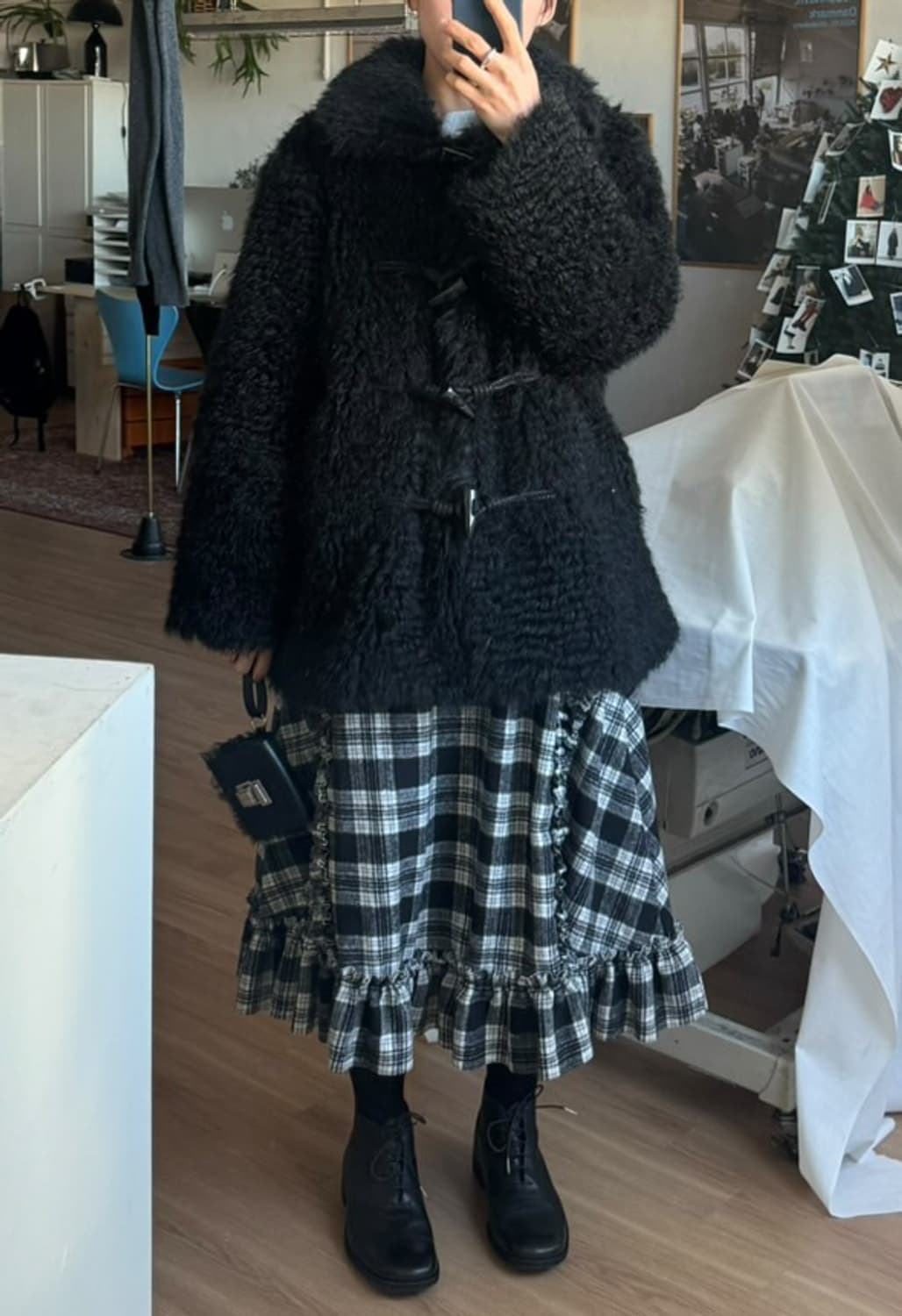 생긴스튜디오 님버스 토글 퍼 코트 상품이미지3