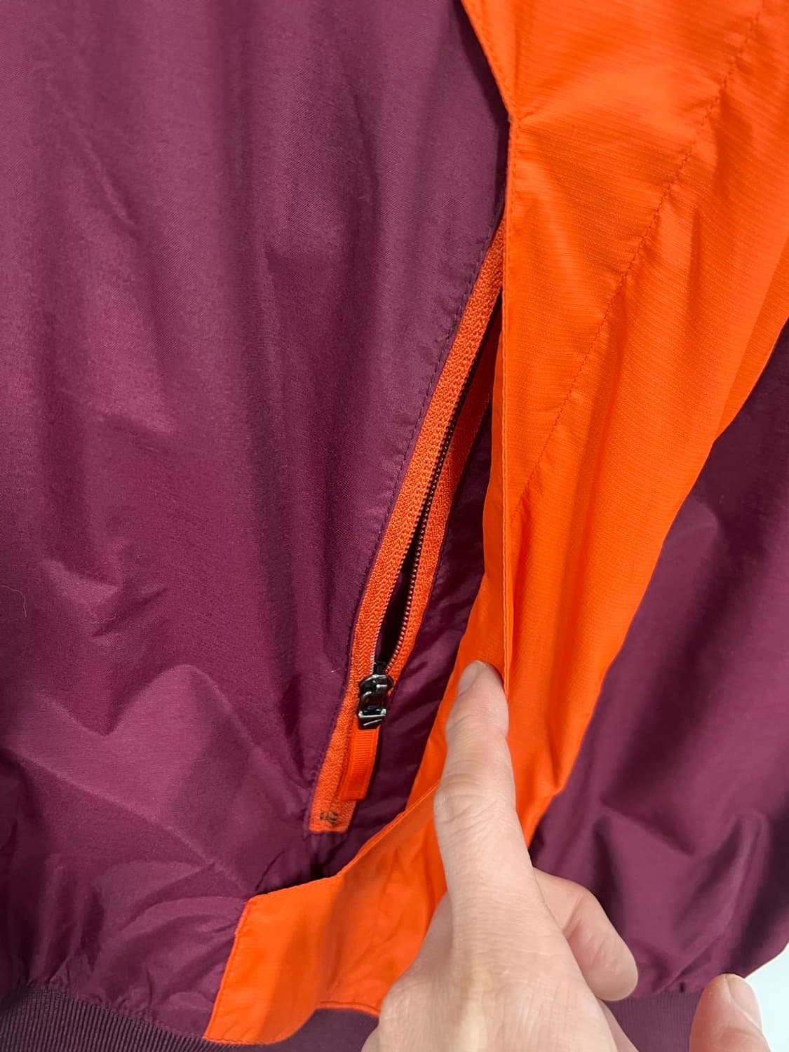 90s 나이키 버지니아 테크 호키스 올드스쿨 웜업 상품이미지4