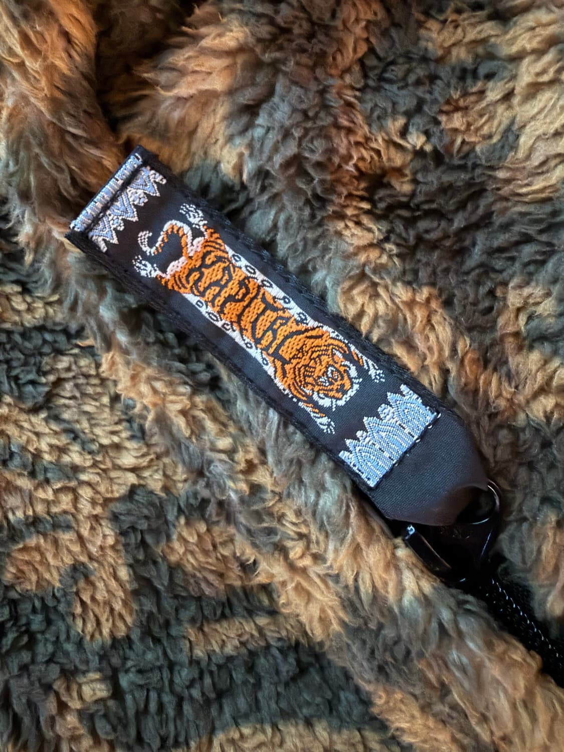 캐피탈 요세미티아라베스크 빅하이넥 플리스 스웻 상품이미지3