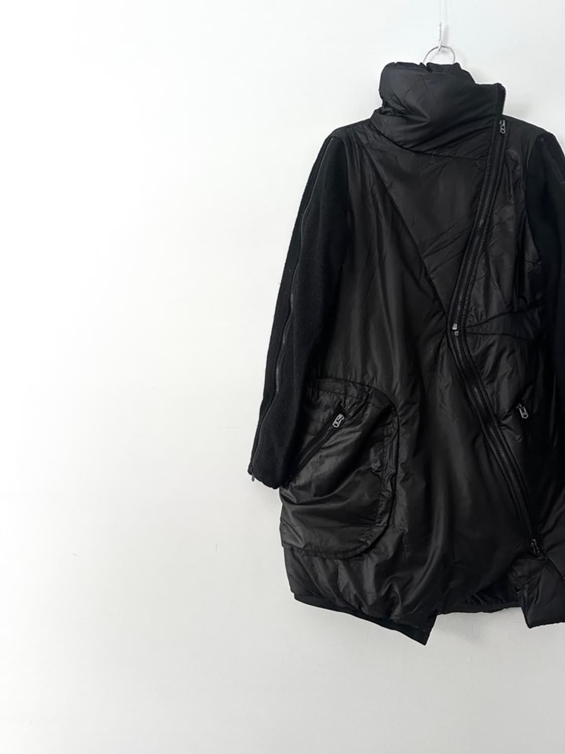 Gothic fair dual padded jacket / black 상품이미지2