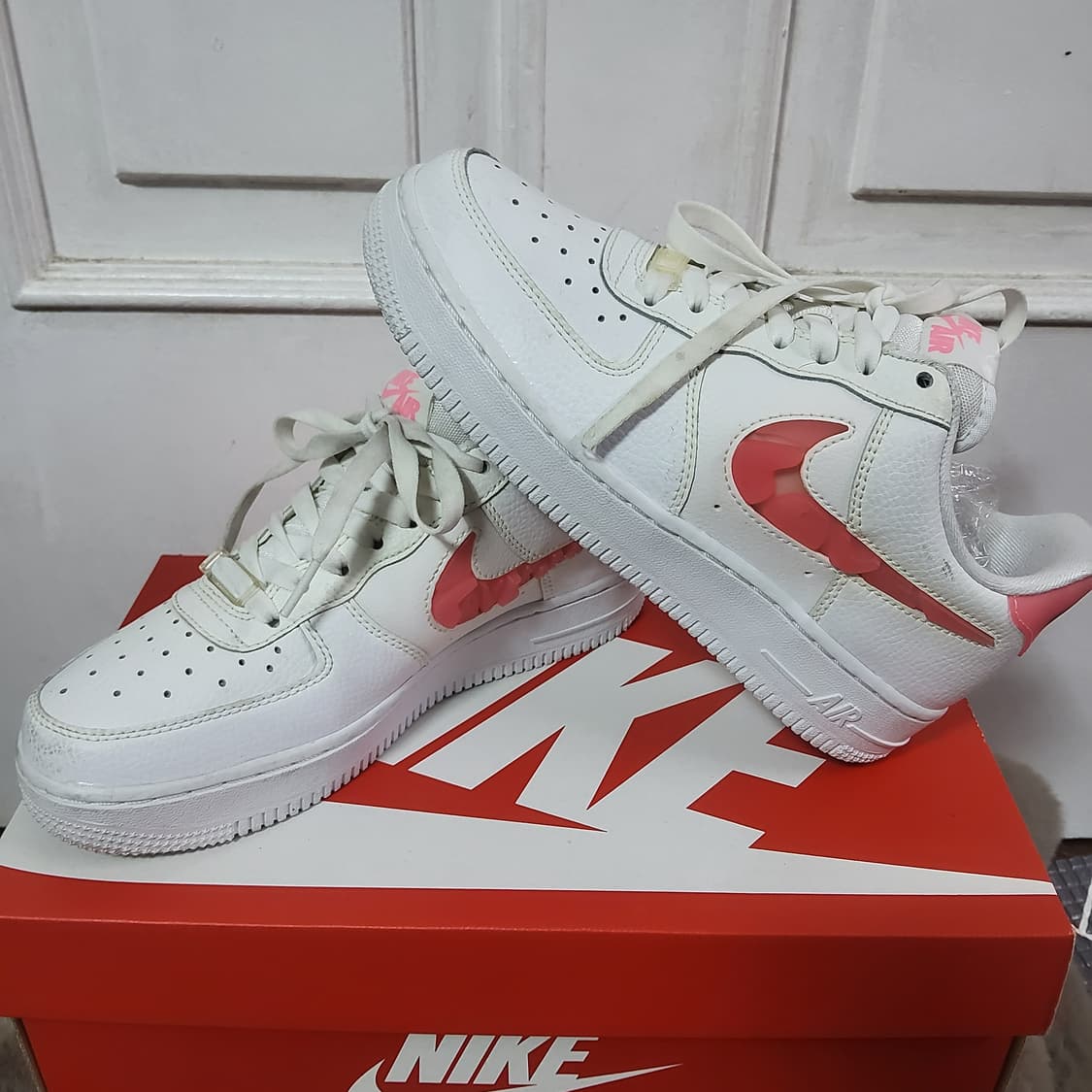 나이키 에어포스 1 발렌타인데이  235  상품이미지1