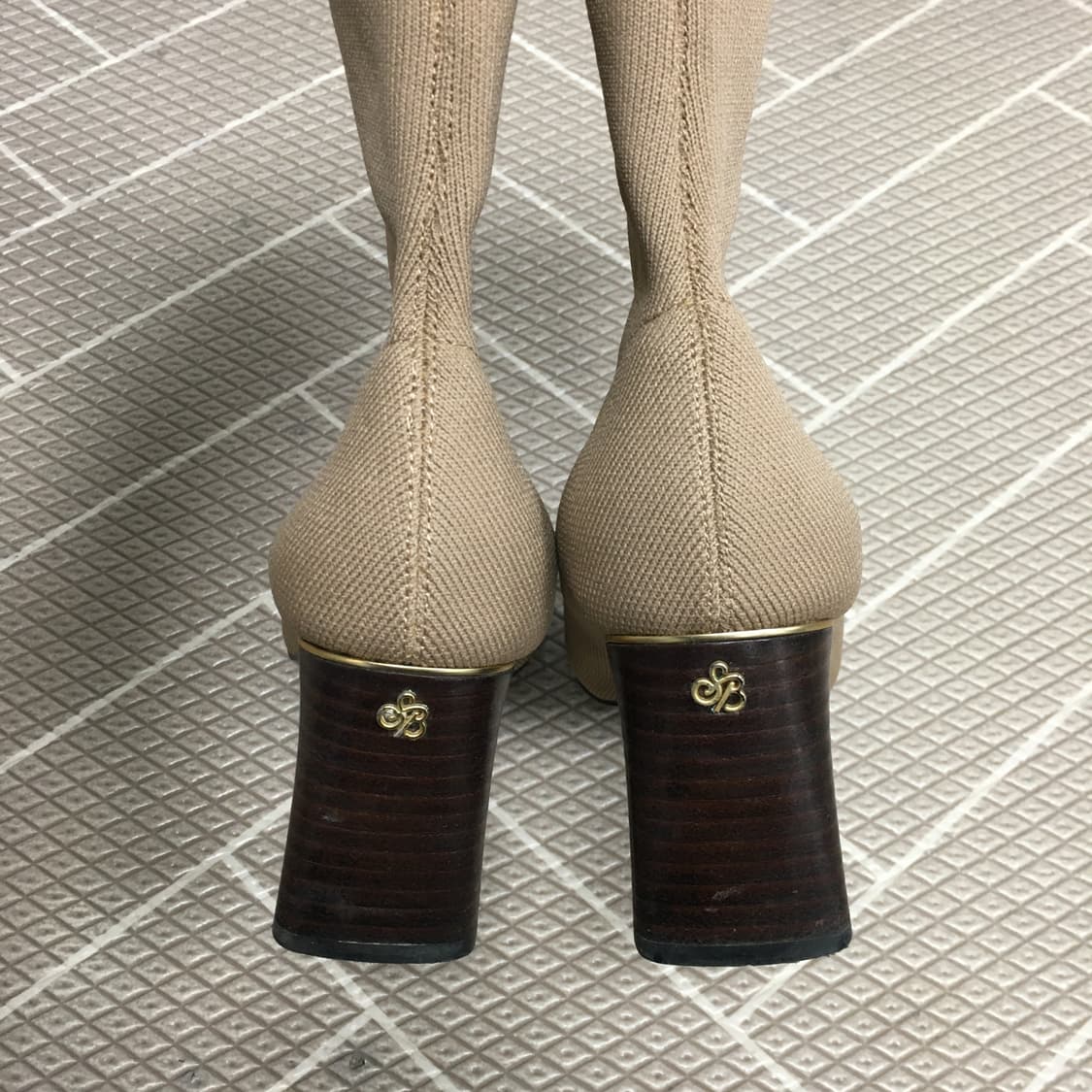 슈콤마보니 송혜교 니트 앵클 부츠 375 240-45 상품이미지2