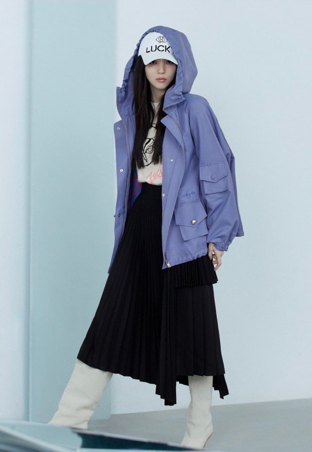 럭키슈에뜨 2022 오버핏 볼륨 후드 점퍼 36 사이즈 상품이미지2