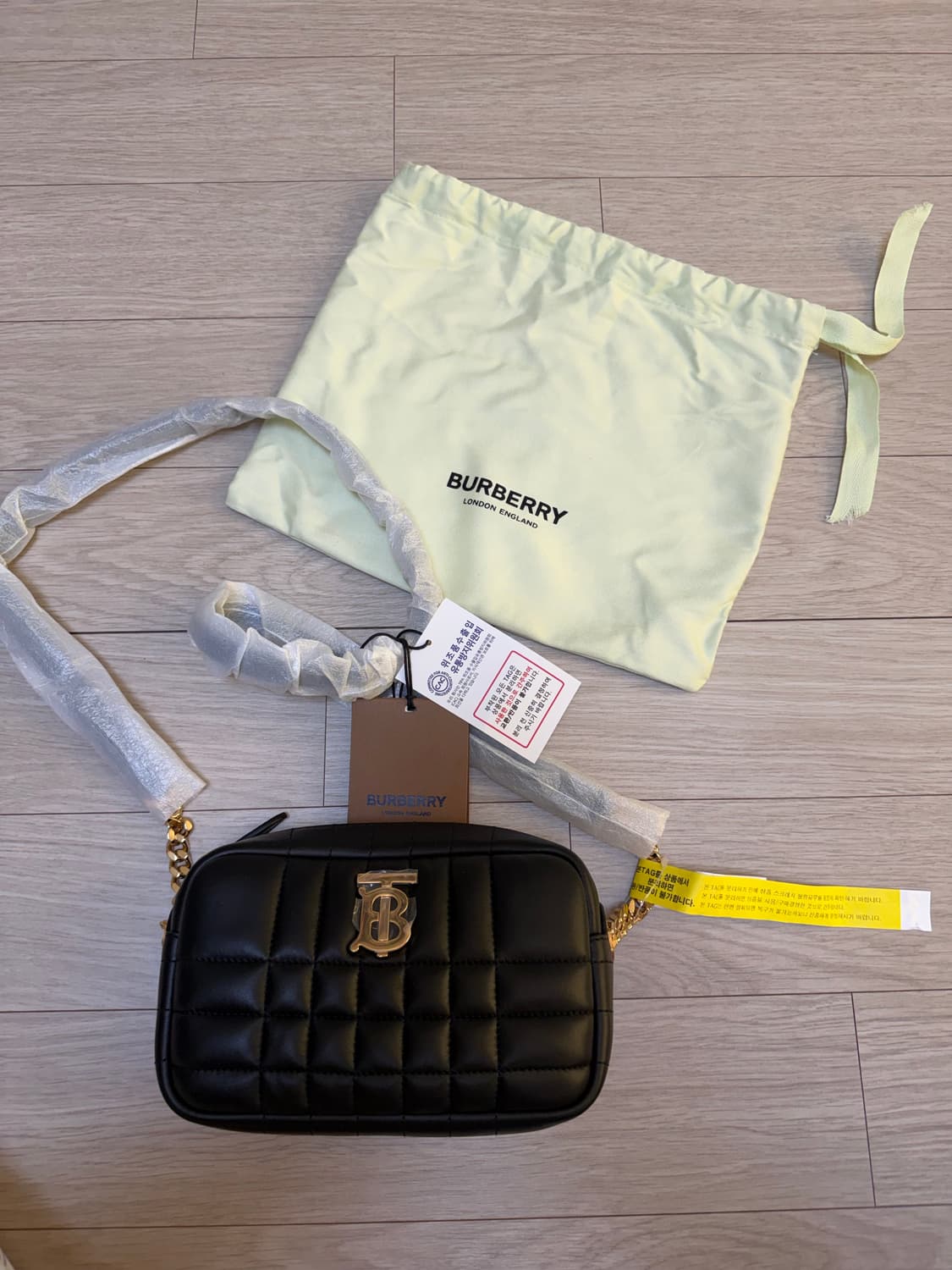 새상품! 버버리 미니 롤라 카메라백 블랙 상품이미지1