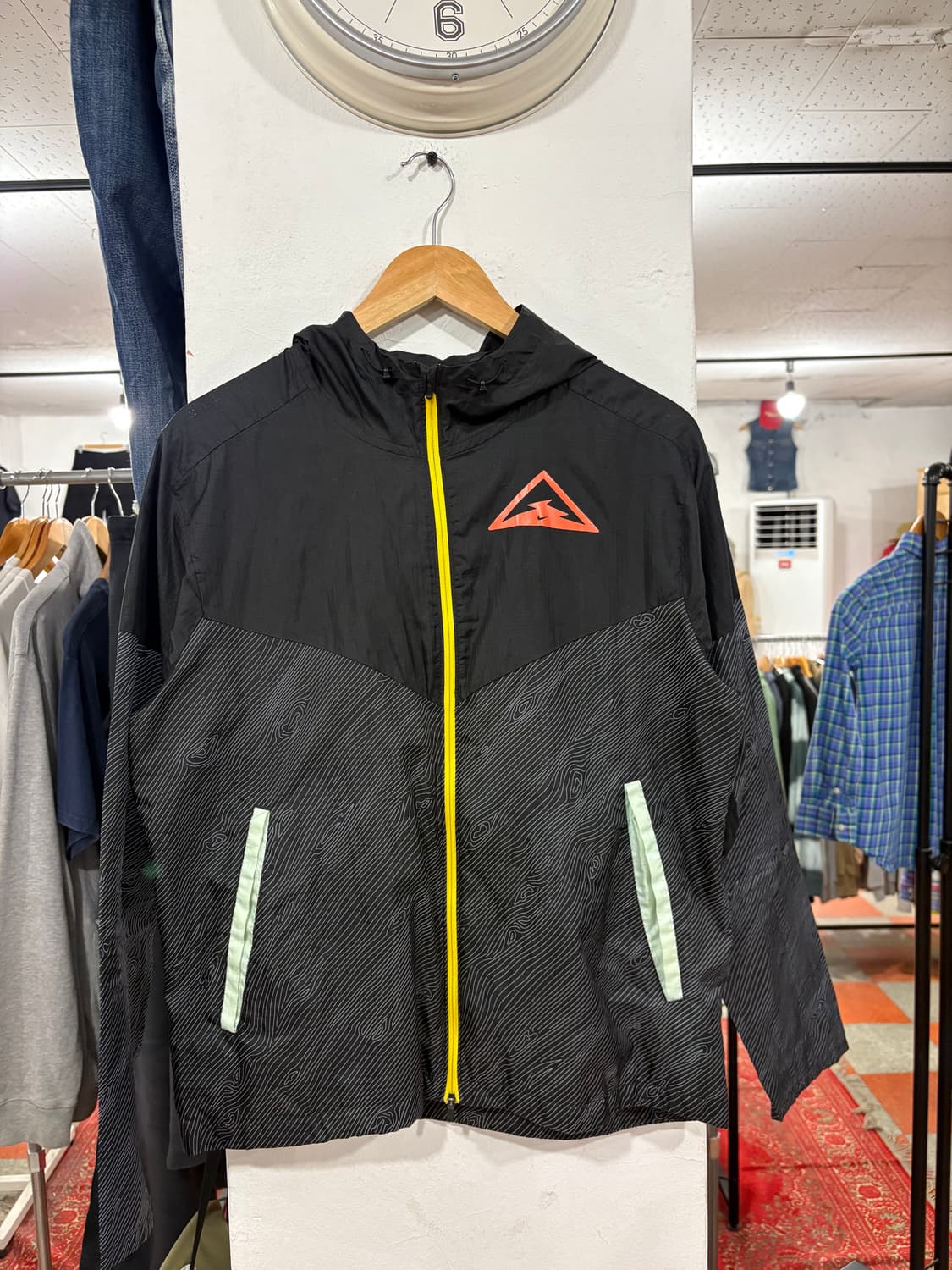 나이키 트레일러 바람막이 상품이미지1