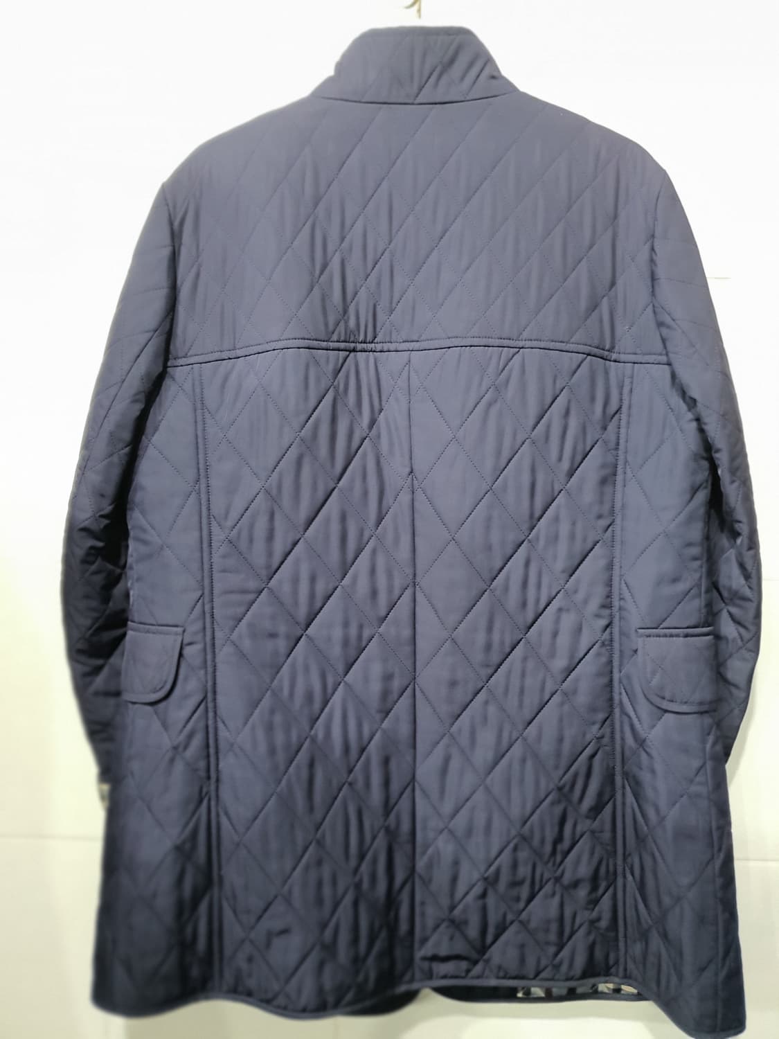 닥스 여성 퀼팅 자켓입니다. 상품이미지6