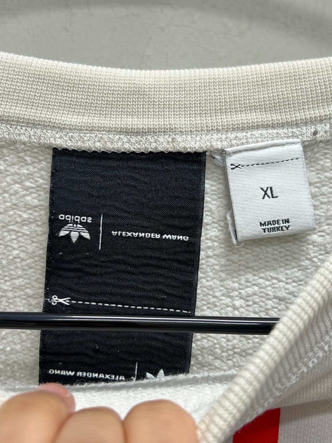 아디다스 X 알렉산더왕 맨투맨 상품이미지6