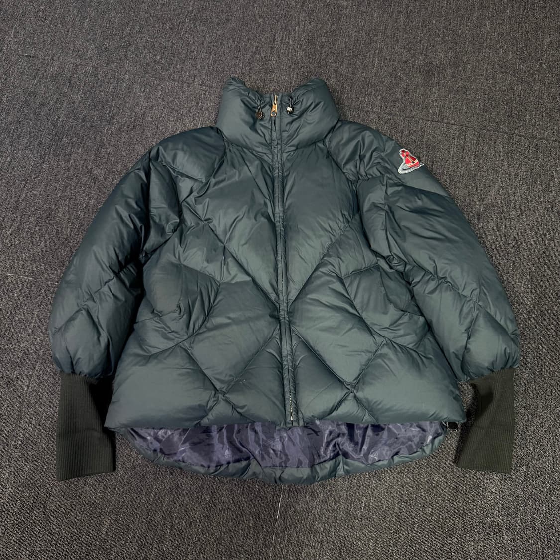 비비안웨스트우드 오알비 자수패치 로고 패딩  상품이미지1