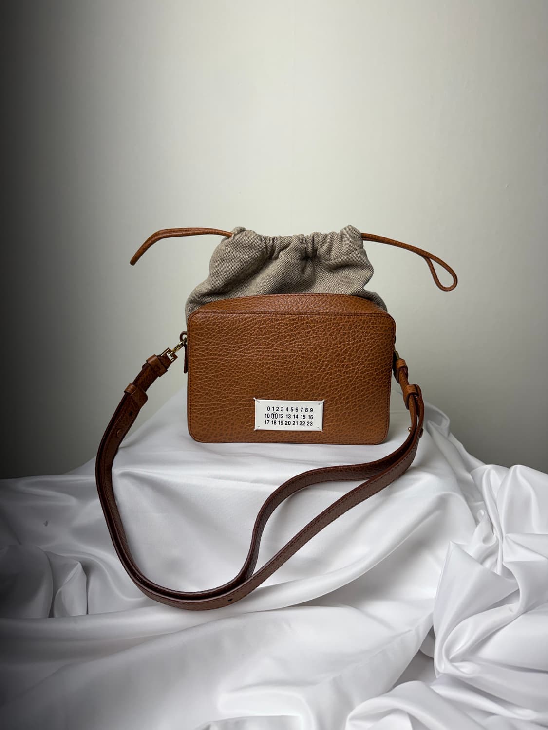 메종마르지엘라 카메라 백 /브라운  상품이미지1