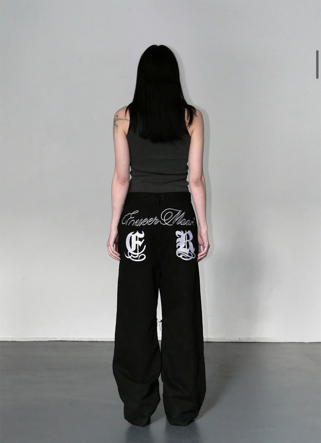 ER-Embroidered Logo Pants - Black 상품이미지3