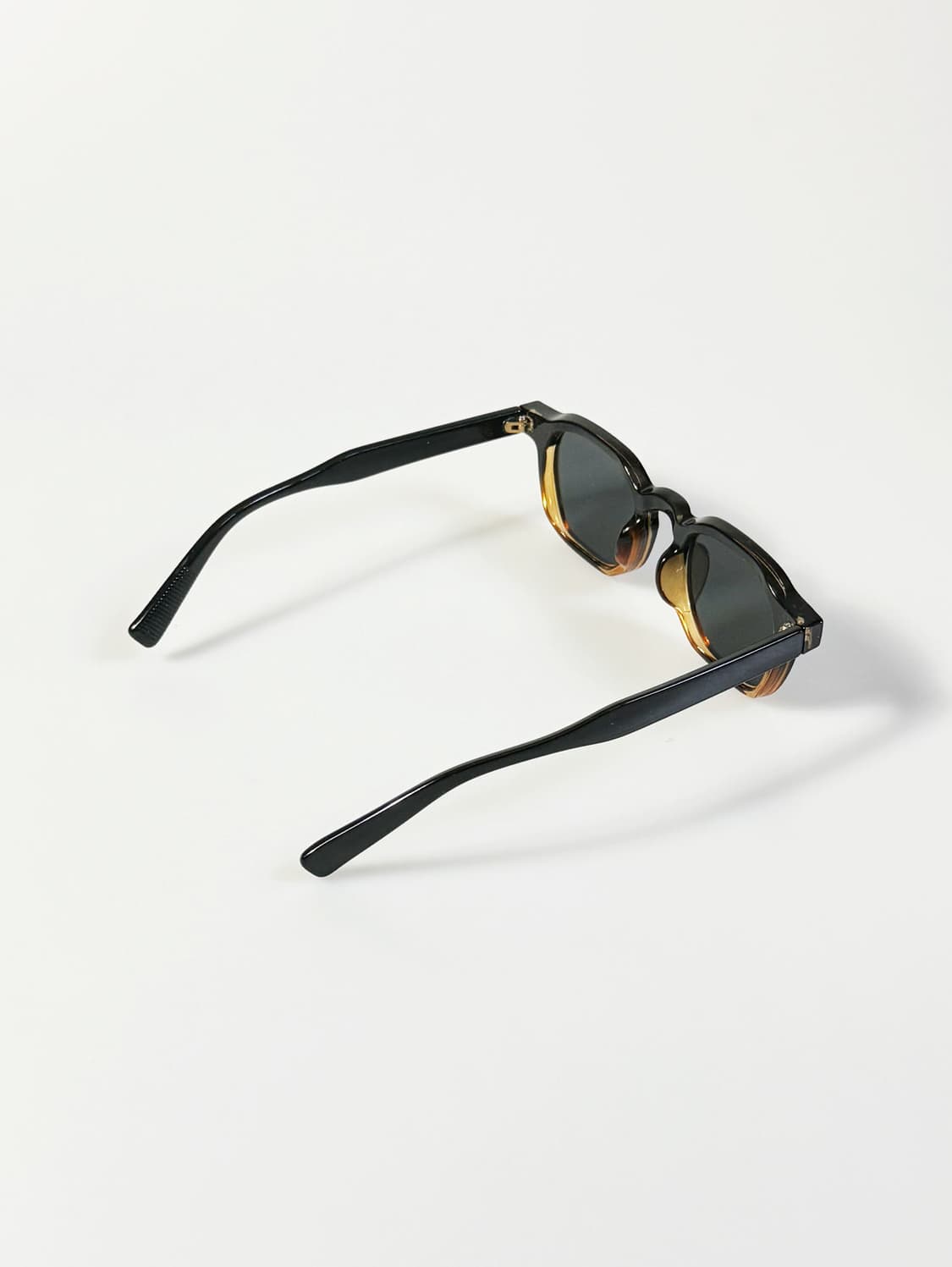 볼드 투톤 스퀘어 프레임 빈티지 선글라스 상품이미지4