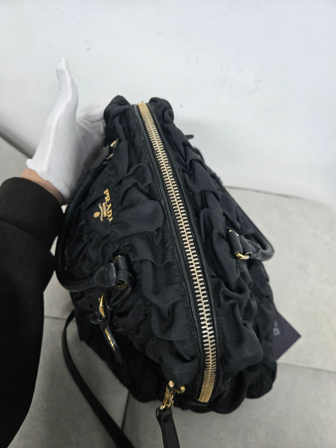 [보증서 정품] 프라다 고프레 숄더백 상품이미지1