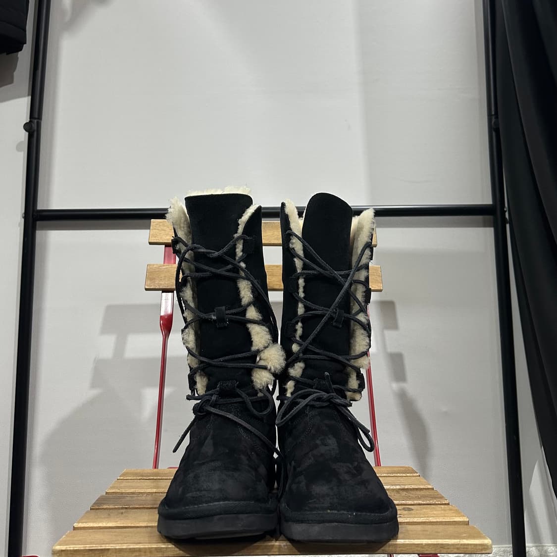 250) UGG 어그 부츠 여성 여자 부츠 Whitley 블랙 롱 부츠 상품이미지2