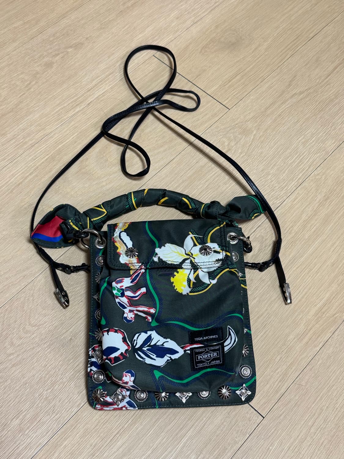 포터 x 토가 아카이브 숄더 파우치 크로스백 아오야마 한정 상품이미지3