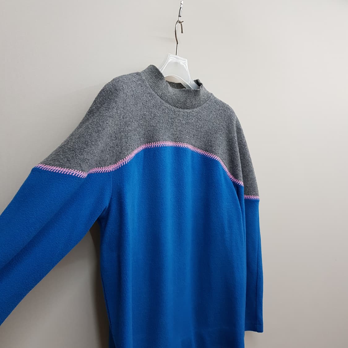 한섬 시스템 배색 스티치 포인트 데일리 니트 F사이즈 상품이미지3