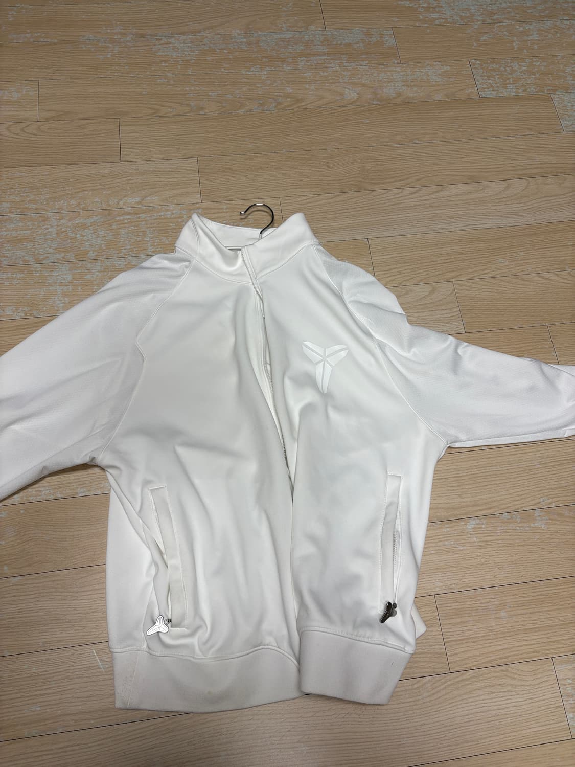 나이키 코비 집업 팔아요 상품이미지1