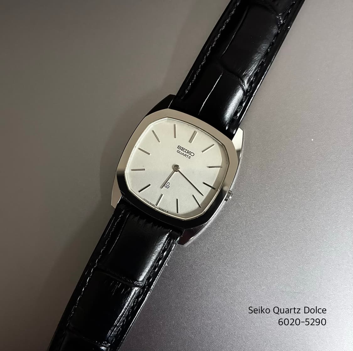 Seiko Dolce Quartz Watch 6020-5250 상품이미지3