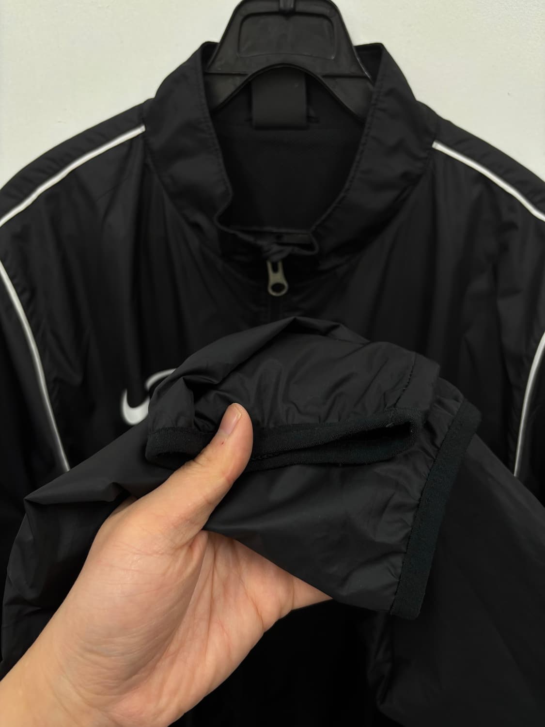 나이키 윈드브레이커 상품이미지3